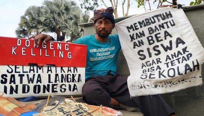 Samsudin, Pendongeng Satwa Berjalan Kaki Keliling Indonesia