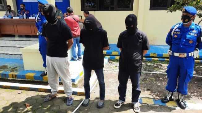 Polisi Tangkap 6 Penjual dan Pemelihara Satwa Dilindungi di Yogyakarta
