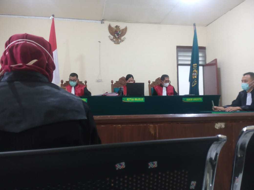 Terdakwa Jual Beli Kakatua Maluku, Dituntut 2 Tahun 6 Bulan Penjara