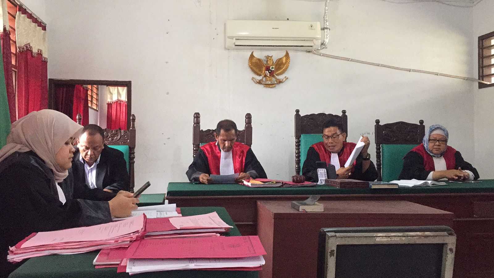 Suasana persidangan kasus perdagangan orangutan sumatera dengan terdakwa Thomas Di Raider. | Foto: Istimewa