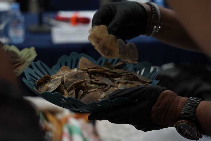 Barang bukti sitaan Balai Gakkum KLHK dari kasus penyelundupan 360 kilogram sisik trenggiling di Kota Banjarmasin, Kalimantan Selatan. | Foto: Balai Gakkum KLHK
