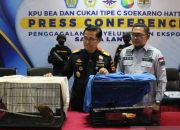 Kantor Pelayanan Utama Bea dan Cukai Tipe C Soekarno-Hatta lakukan konferensi pers terkait penanganan penyelundupan satwa. | Sumber: Azmi Samsul Maarif/Antara