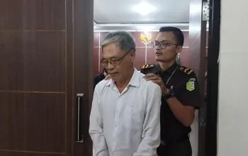 Liem Hoo Kwan Willy, terdakwa pembeli cula badak jawa yang divonis bebas. | Foto: Aris/detik.com