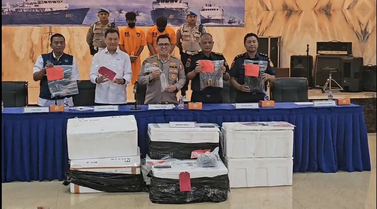 Konferensi pers oleh Korpolairud dan KKP yang diselenggarakan di Jakarta, Kamis (17/10/2024), atas kasus penyelundupan BBL di Lampung. | Foto: Ryan Suryadi/RRI